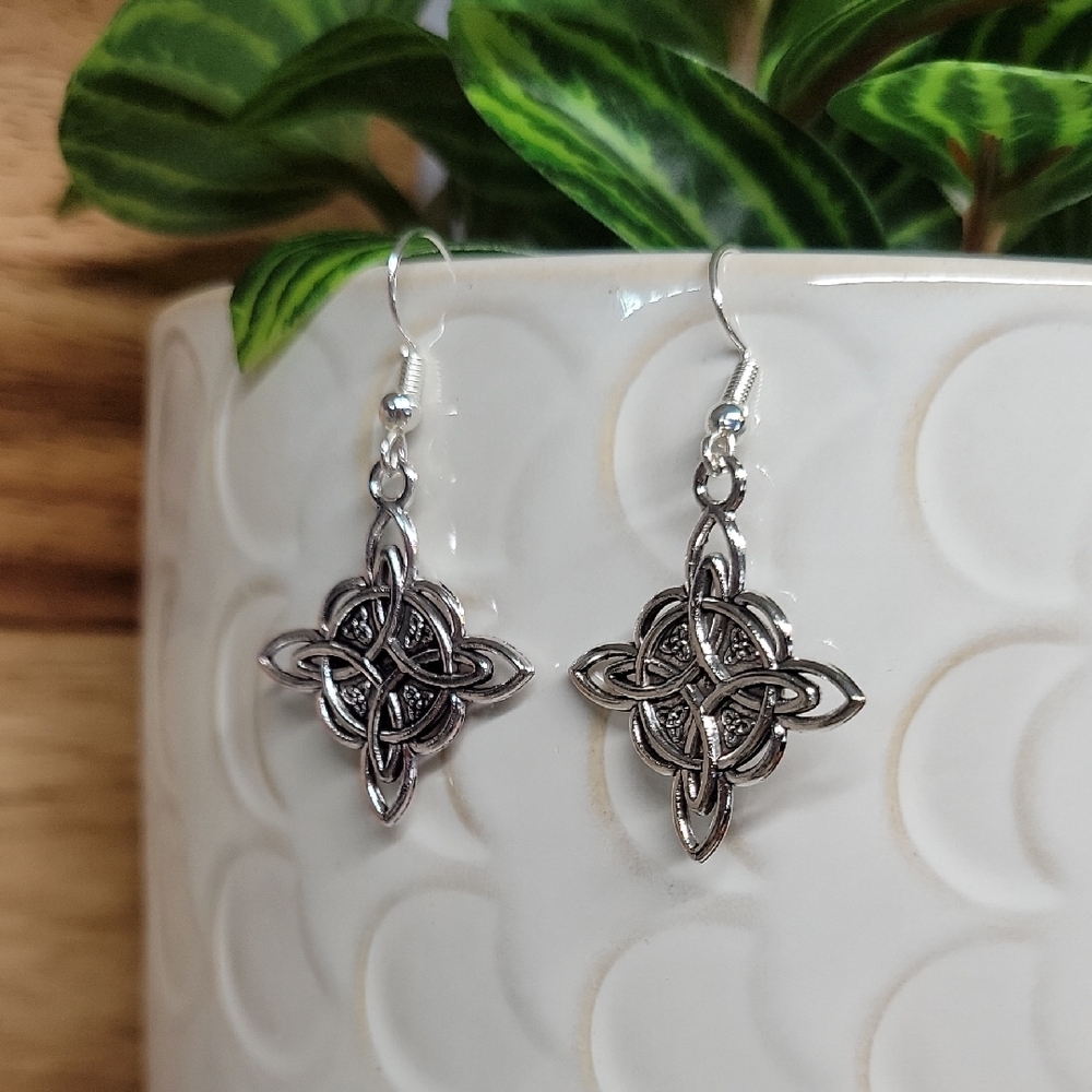 Silver Celtic Witch's Knot Earrings - Picture 3 of 5